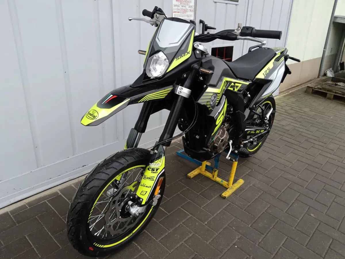 FB Mondial SMX 125 Motard (2021 - 24) (4)