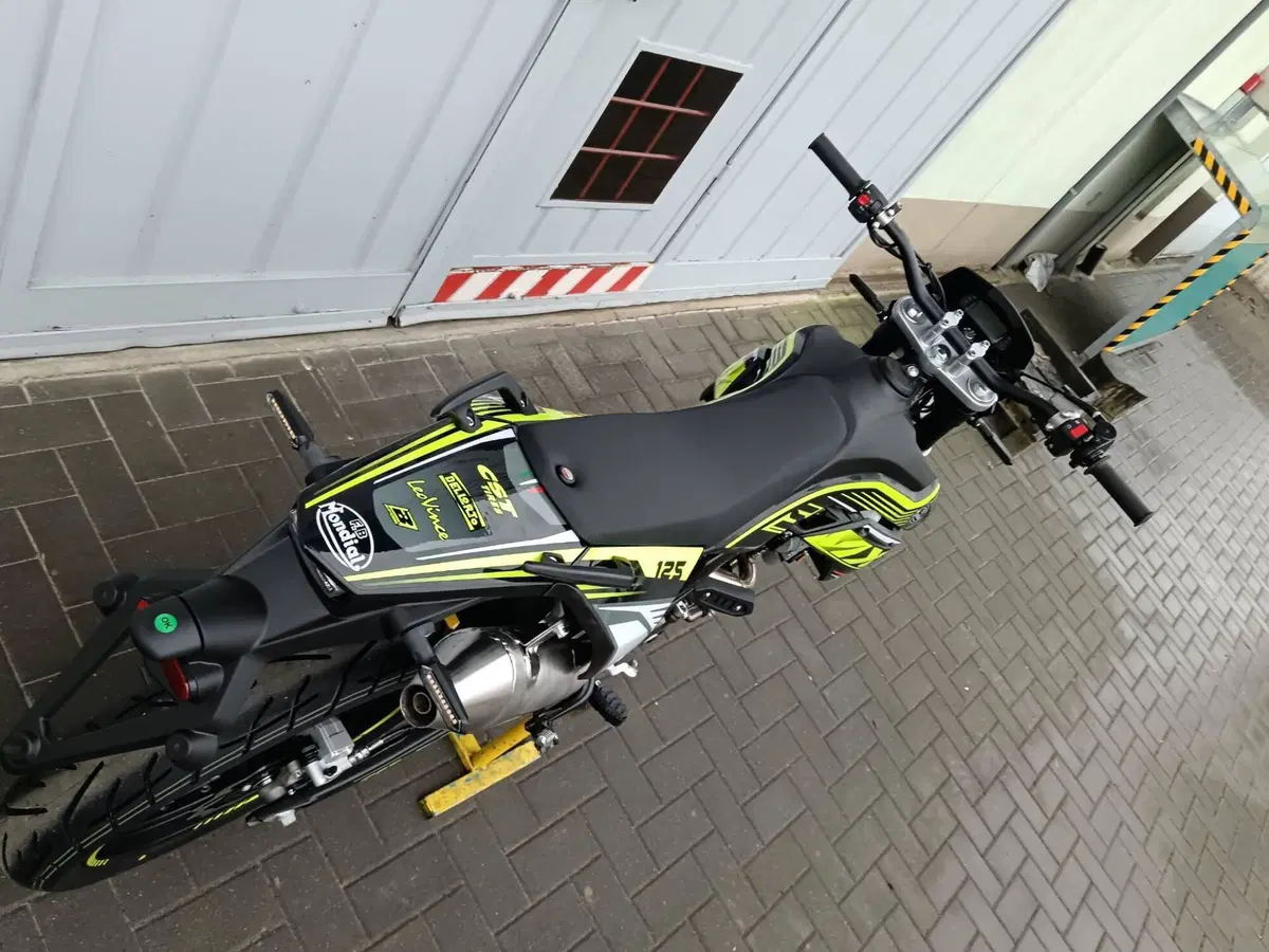 FB Mondial SMX 125 Motard (2021 - 24) (19)