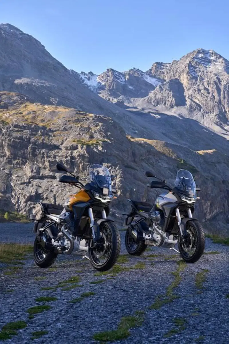 Moto Guzzi Stelvio (2024 - 26)