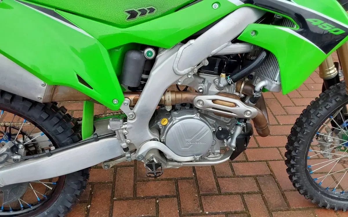 Kawasaki KX450F (2023) (2)