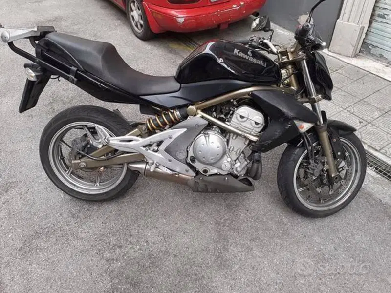 Kawasaki ER-6N (2005 - 08) (2)