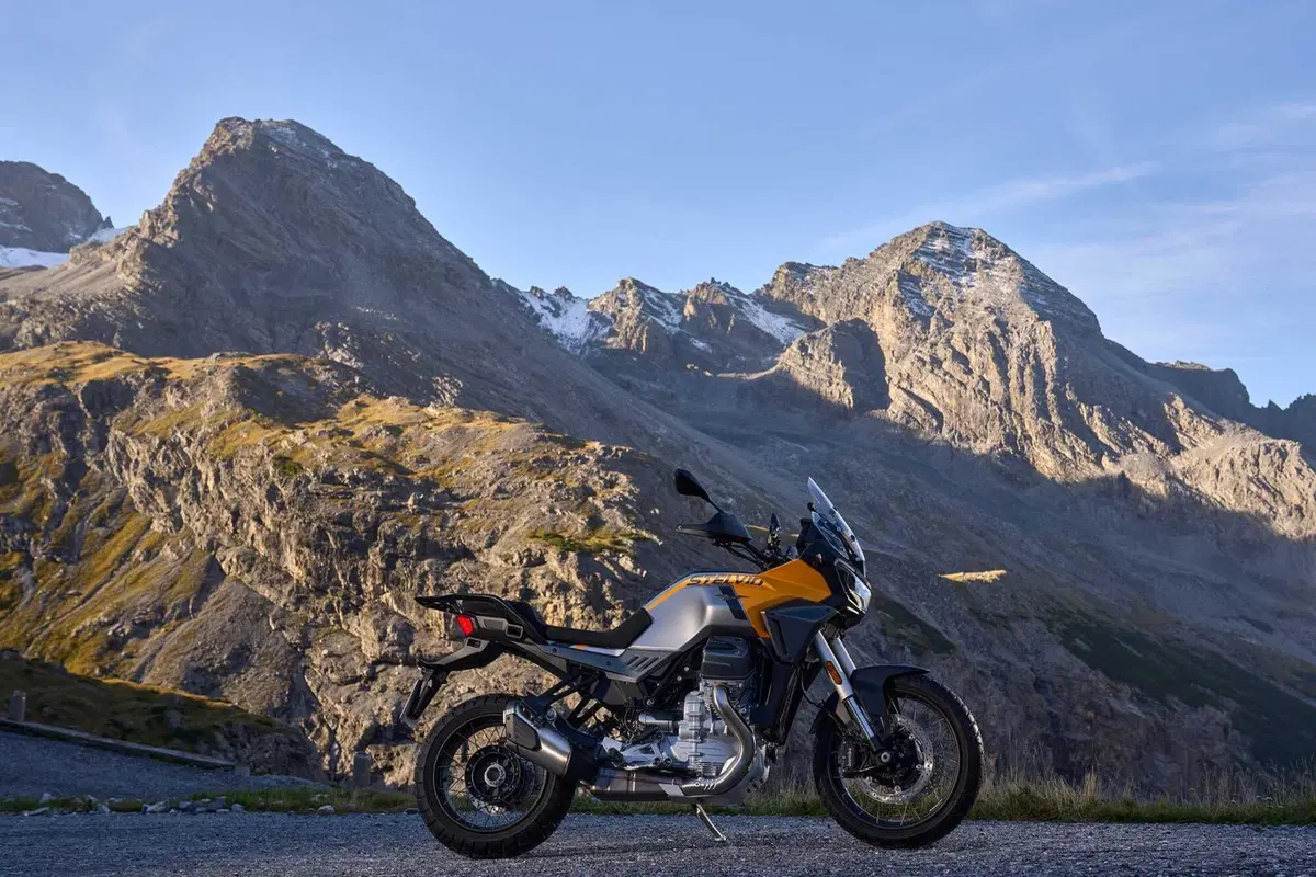 Moto Guzzi Stelvio TEST