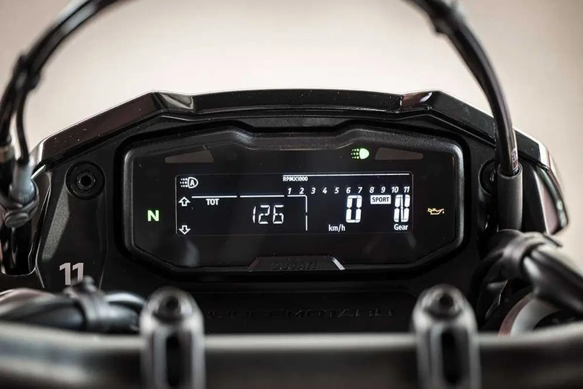 Ducati Hypermotard 698 Mono: Nuovo riferimento (16)