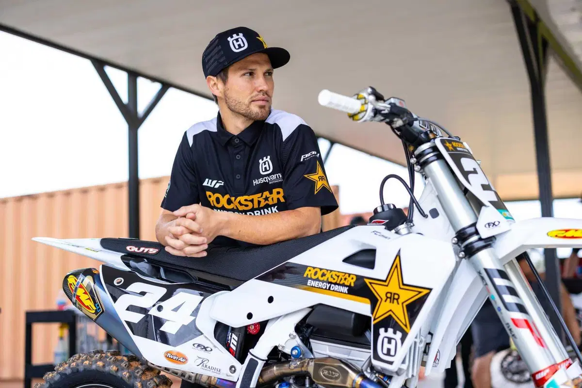 Nuova collezione Husqvarna Rockstar Replica Team (22)