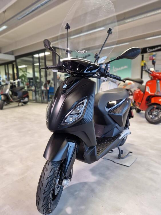 Piaggio 1 Active PMP (2022 - 23) (4)