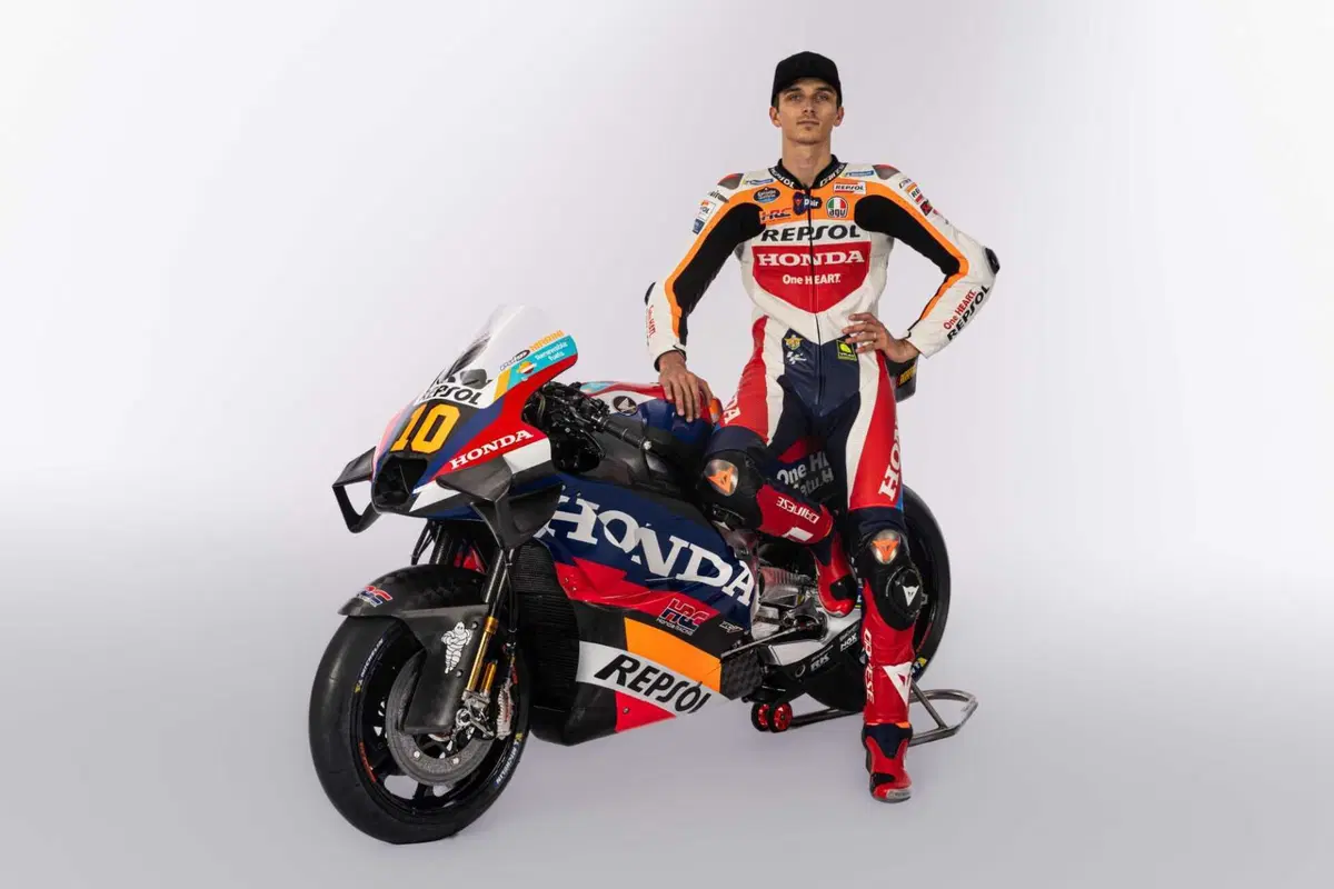 MotoGP 2023. Ecco la prima Honda D.M. di Luca Marini e Joan Mir (e c'è meno sponsor!) [GALLERY] (23)