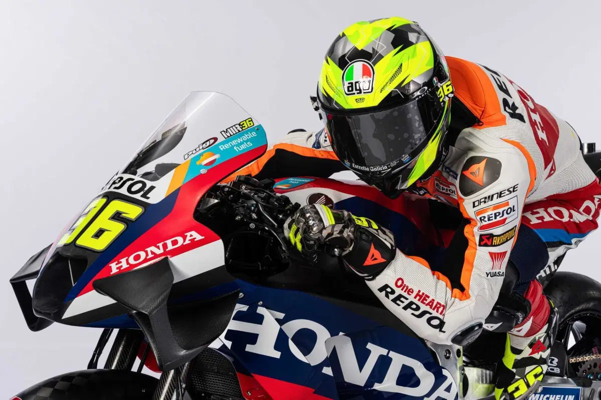 MotoGP 2023. Ecco la prima Honda D.M. di Luca Marini e Joan Mir (e c'è meno sponsor!) [GALLERY] (30)