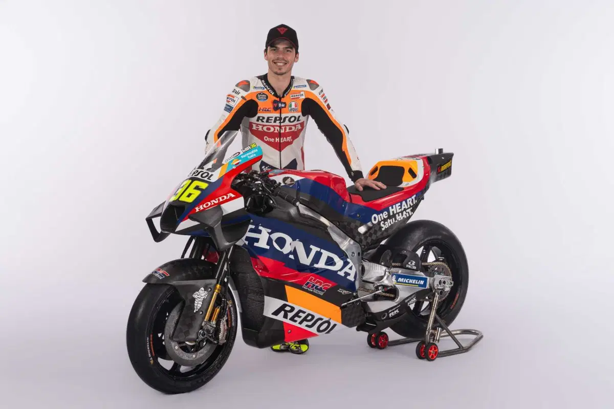 MotoGP 2023. Ecco la prima Honda D.M. di Luca Marini e Joan Mir (e c'è meno sponsor!) [GALLERY] (32)
