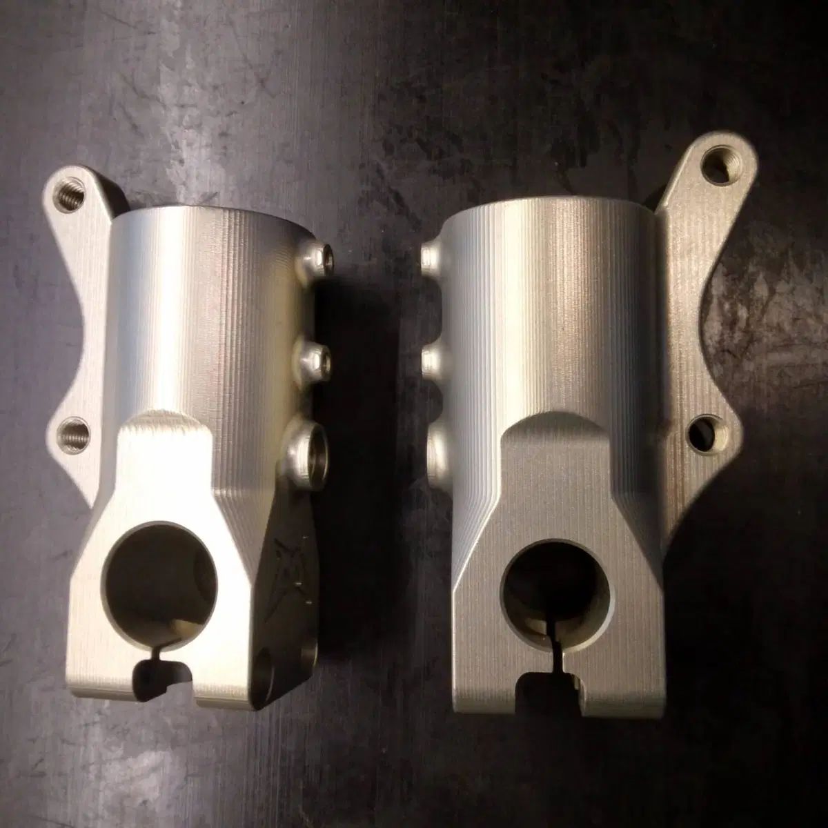 Piedini Marzocchi 50 Assiali interasse pinza 70 mm (2)