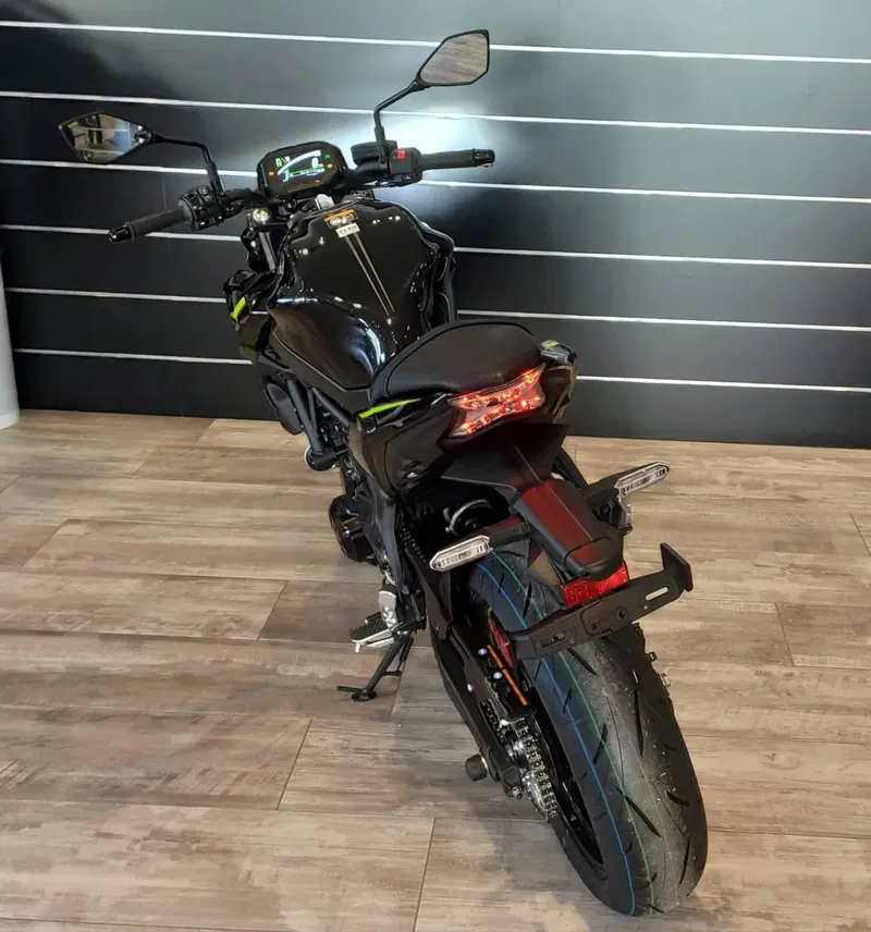 Kawasaki Z 650 (2025 - 26) (5)