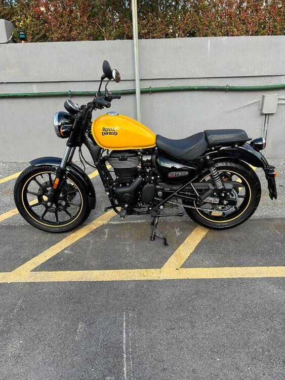 Royal Enfield Meteor 350 Fireball (2021 - 24)