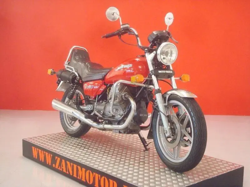 Moto Guzzi V 35 C (2)