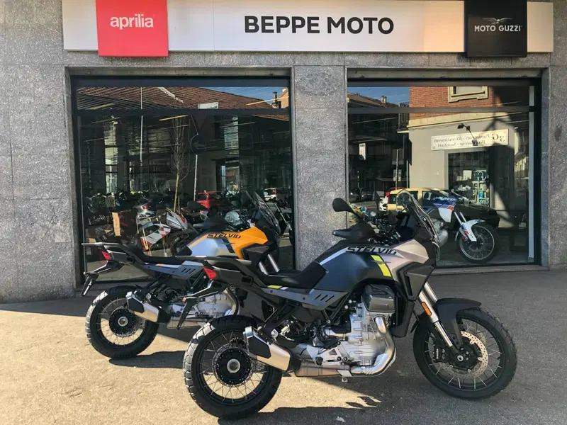 Moto Guzzi Stelvio (2024 - 26) (3)
