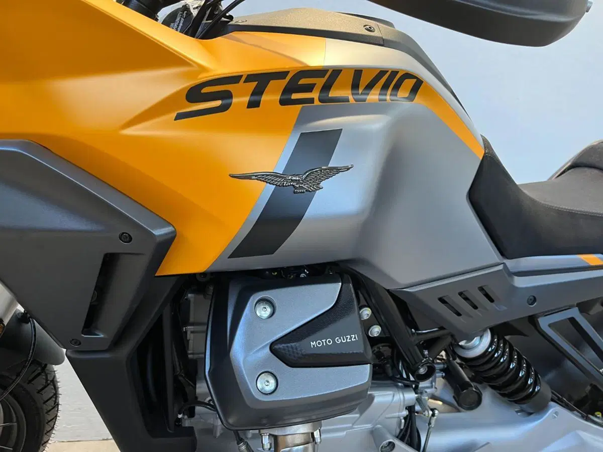 Moto Guzzi Stelvio (2024 - 26) (3)