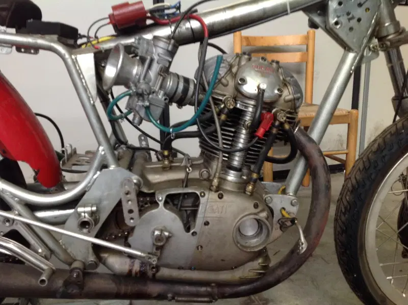 Ducati 250 corsa (3)