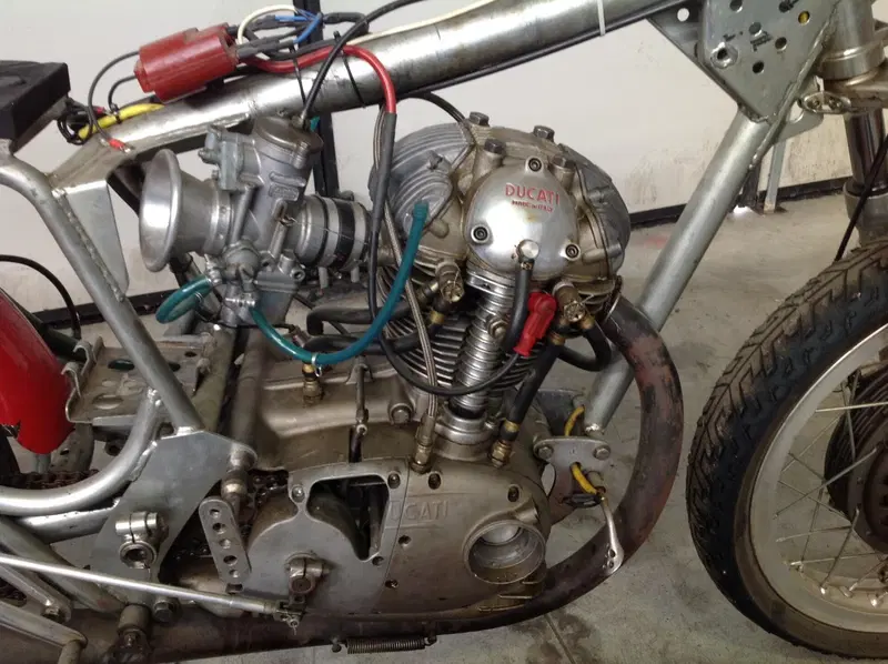 Ducati 250 corsa (7)