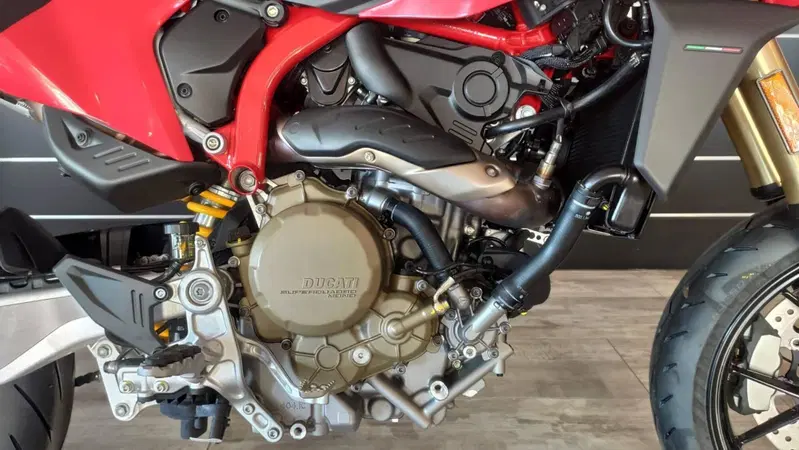 Ducati Hypermotard 698 Mono (2024 - 26) (10)