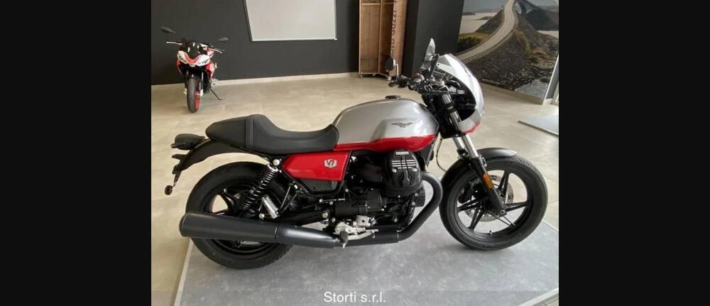 Moto Guzzi V7 Stone Corsa (2023 - 24) (2)