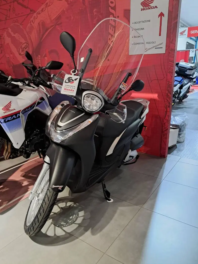 Honda SH 125 Mode (2024 - 26) (2)