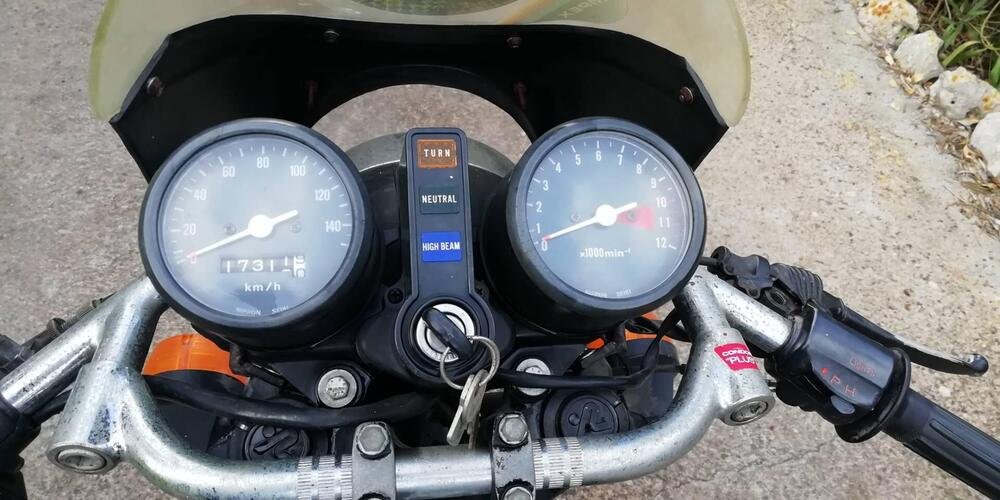 Honda CB 125 X (5)