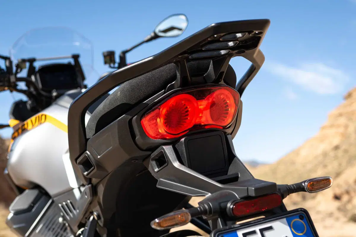 Moto Guzzi Stelvio TEST [VIDEO & GALLERY] (3)