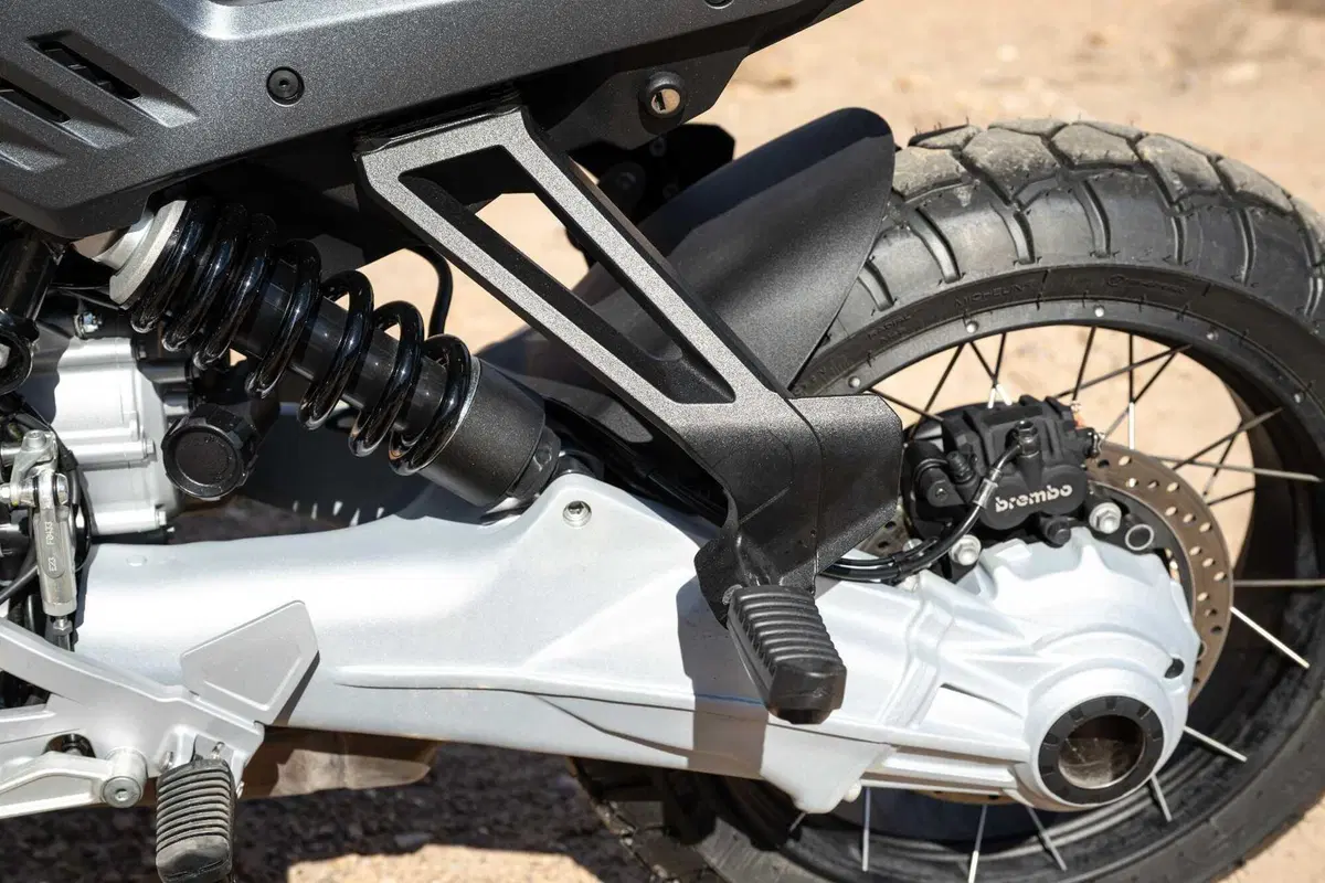Moto Guzzi Stelvio TEST [VIDEO & GALLERY] (8)