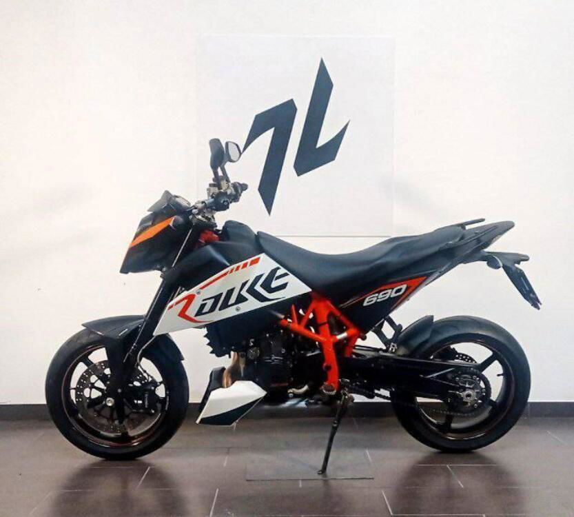 KTM 690 Duke R (2010 - 15) (2)