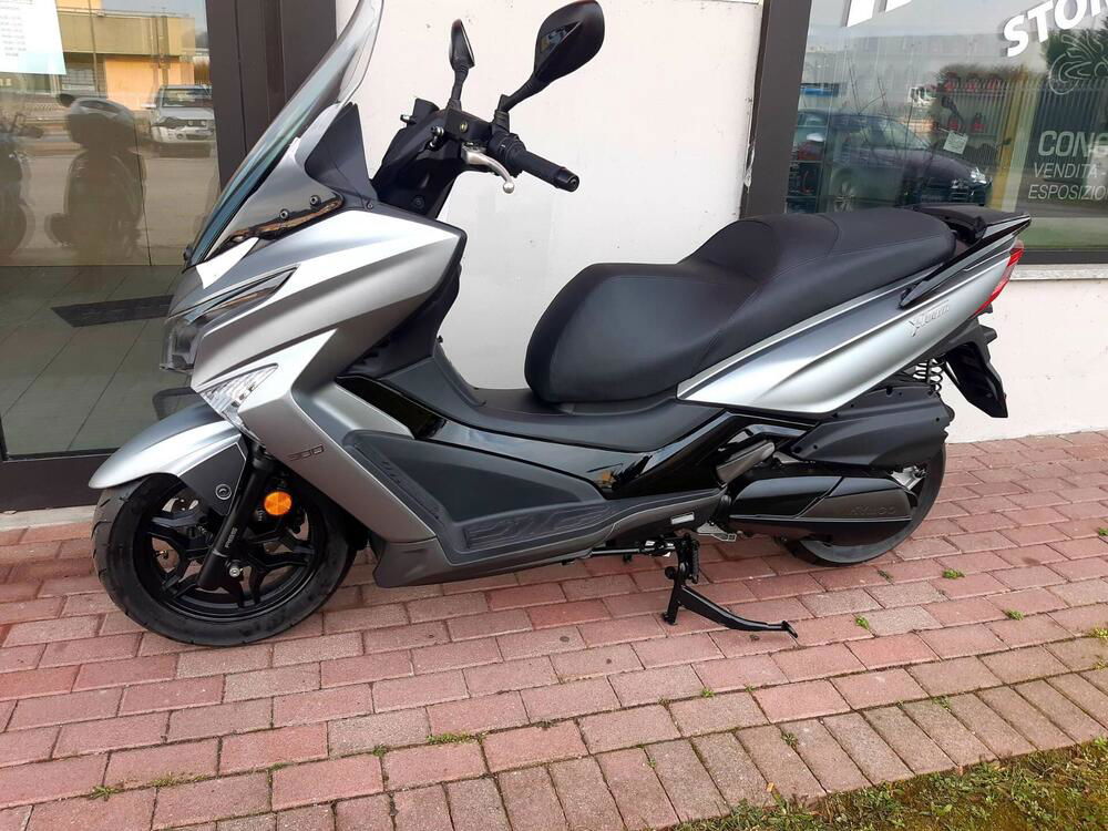 Kymco X-Town 300i (2021 - 24) (2)