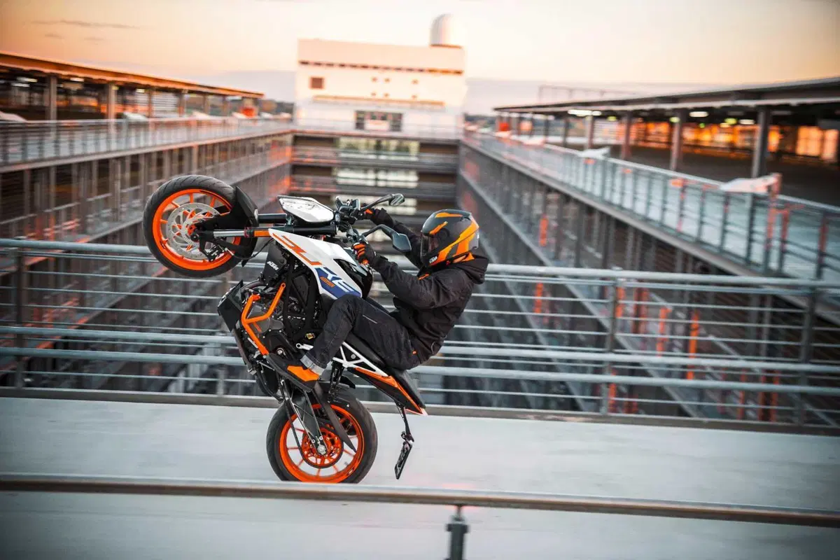 KTM proroga le promozioni sulla gamma 2023 (5)