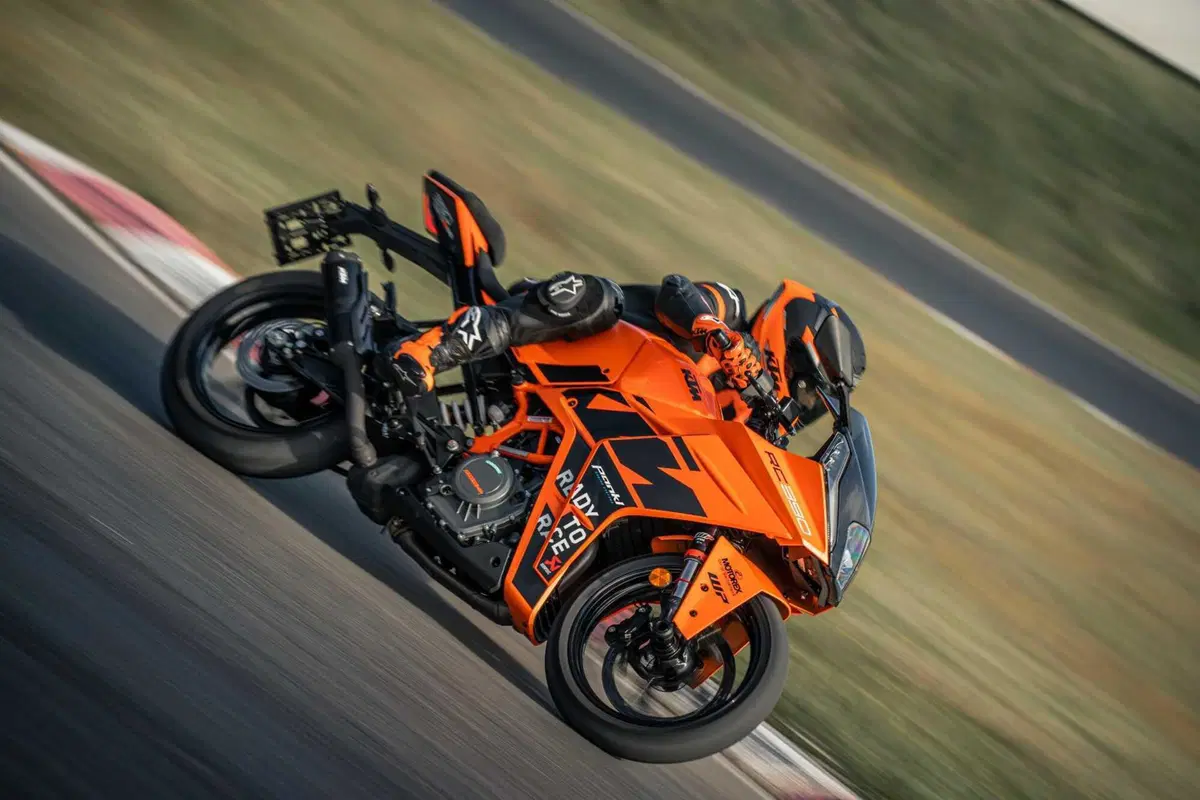 KTM proroga le promozioni sulla gamma 2023 (7)