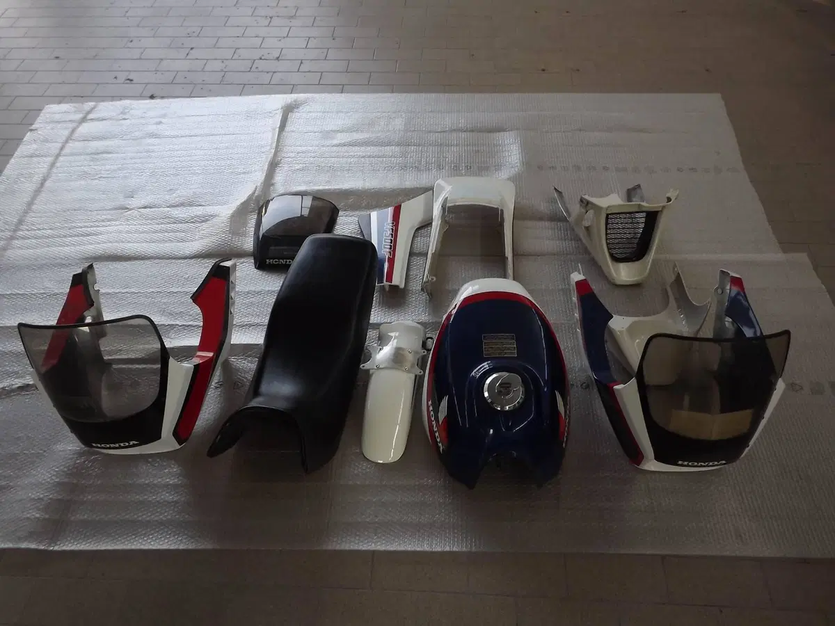 kit carene honda vf 500f (2)