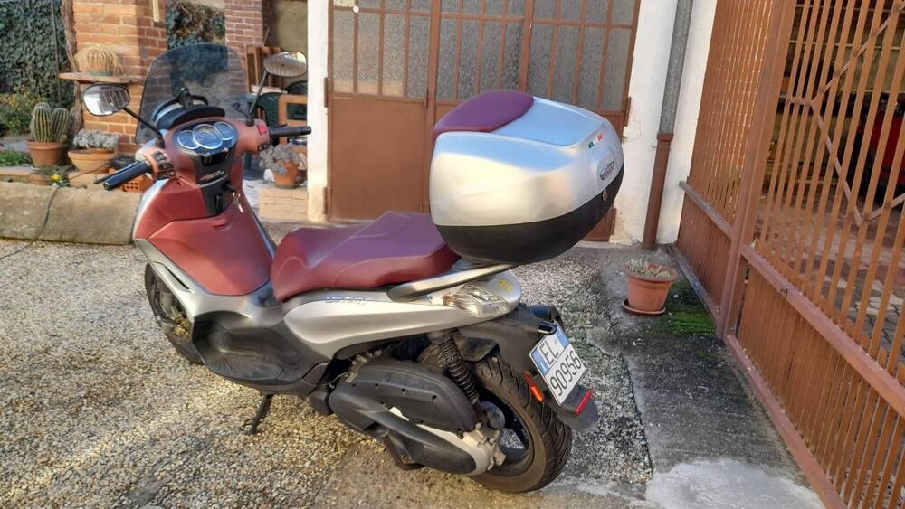 Piaggio Beverly 350 ABS (2016 - 20) (5)