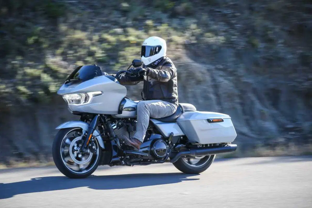 Harley-Davidson Street Glide e Road Glide 2024: abbiamo provato le tourer rivoluzionate! (9)
