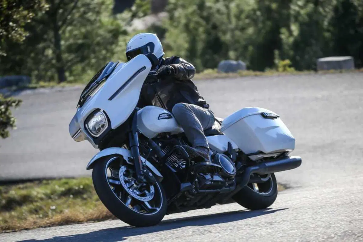 Harley-Davidson Street Glide e Road Glide 2024: abbiamo provato le tourer rivoluzionate! (18)
