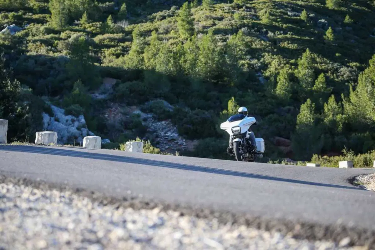 Harley-Davidson Street Glide e Road Glide 2024: abbiamo provato le tourer rivoluzionate! (22)