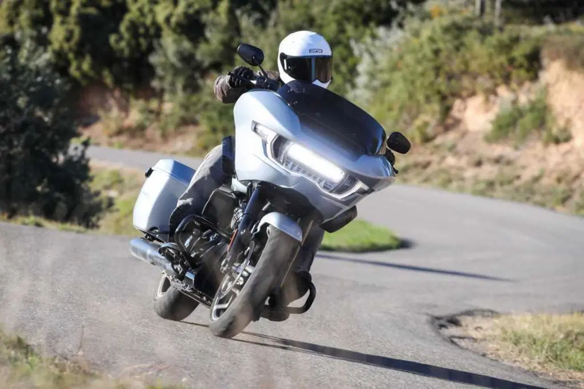 Harley-Davidson Street Glide e Road Glide 2024: abbiamo provato le tourer rivoluzionate! (30)