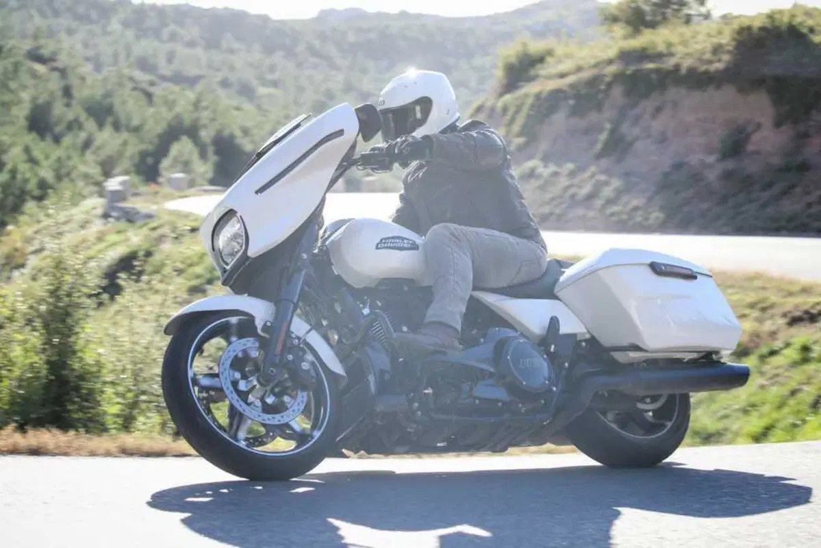 Harley-Davidson Street Glide e Road Glide 2024: abbiamo provato le tourer rivoluzionate! (42)