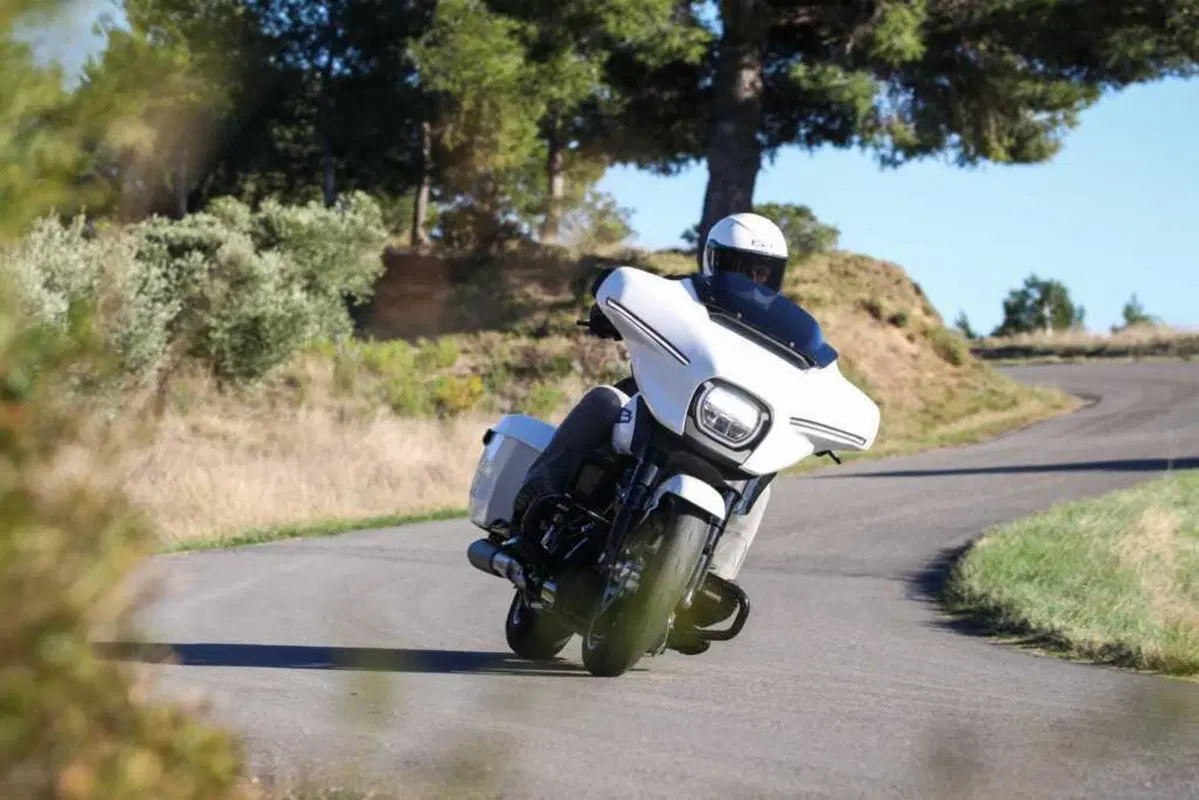 Harley-Davidson Street Glide e Road Glide 2024: abbiamo provato le tourer rivoluzionate! (44)