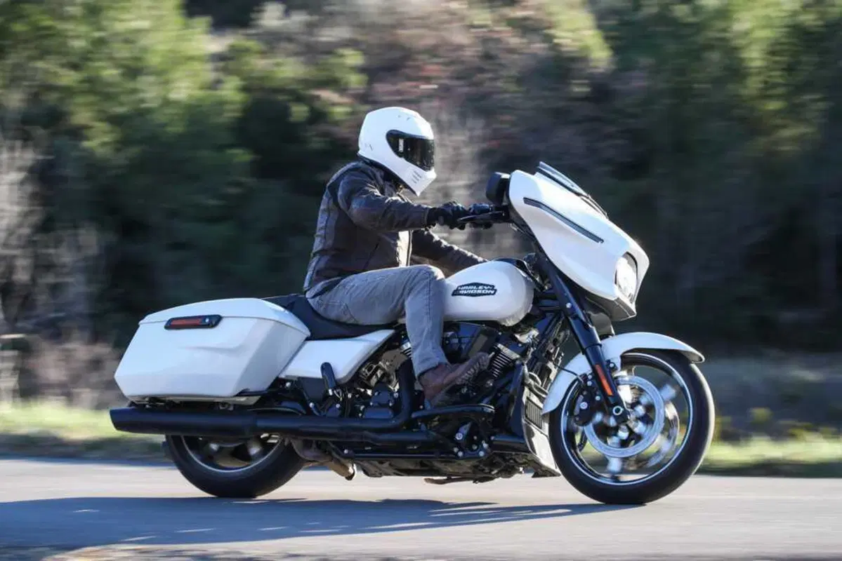 Harley-Davidson Street Glide e Road Glide 2024: abbiamo provato le tourer rivoluzionate! (51)