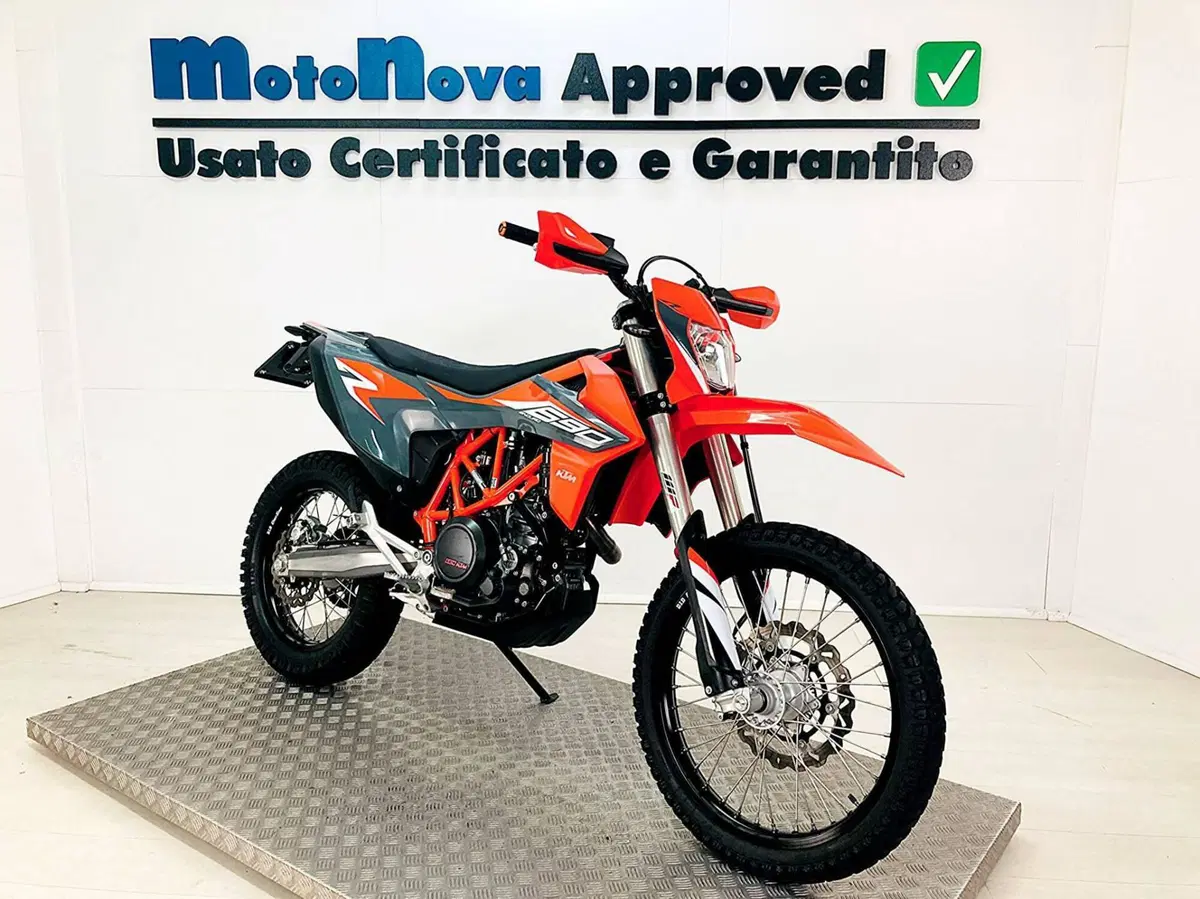 KTM 690 Enduro R (2022 - 25) (5)