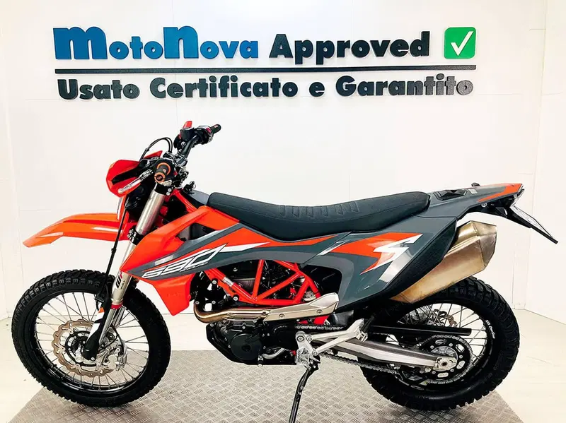 KTM 690 Enduro R (2022 - 25) (2)