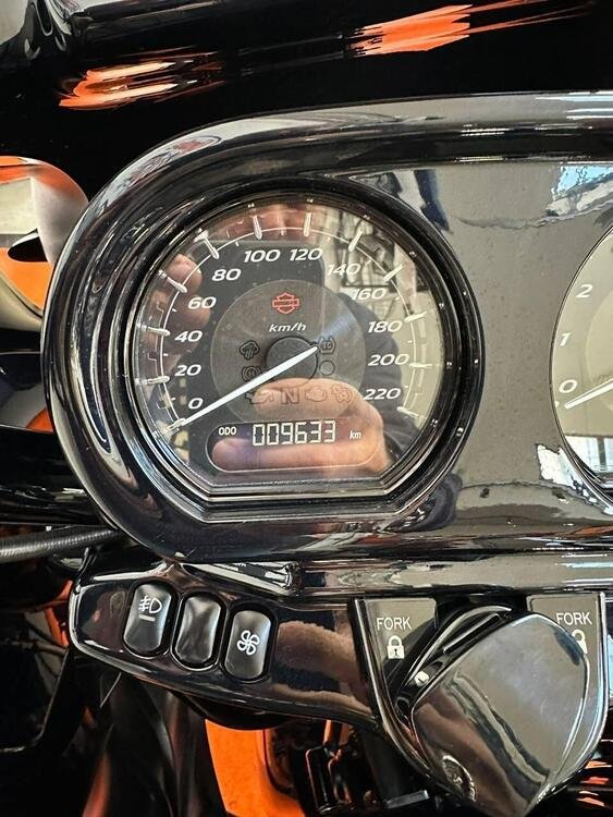 Harley-Davidson Road Glide (2022) (4)