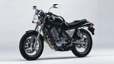 Yamaha SRX 600