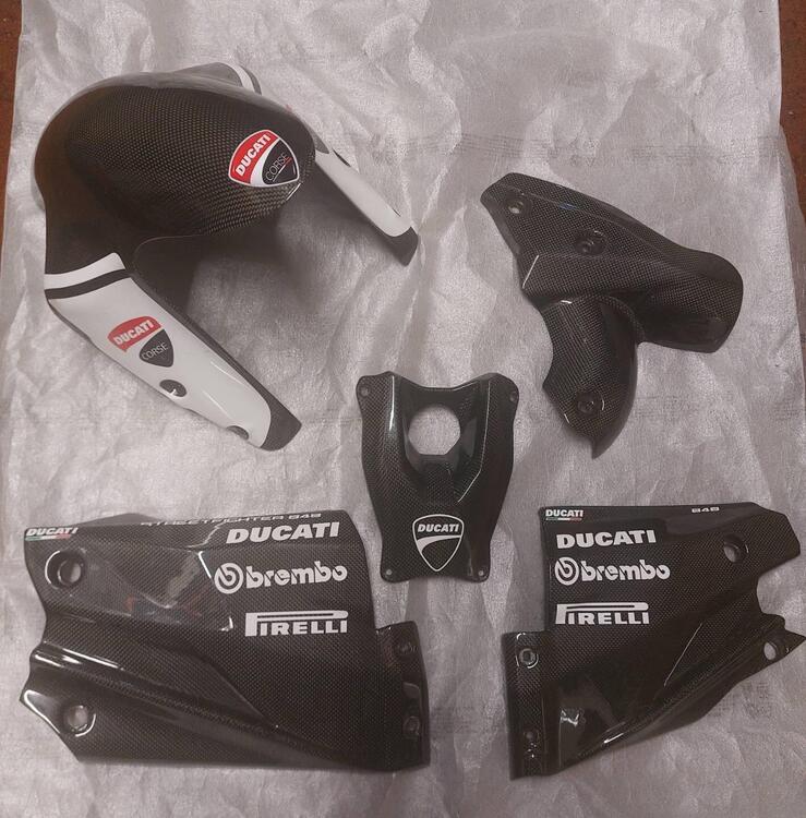 KIT CARBONIO DUCATI STREET FIGHTER 848/1098 (4)