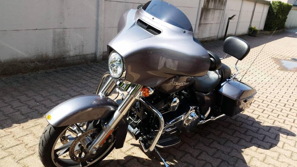 Harley-Davidson 1690 Street Glide Special (2014 - 16) - FLHX (3)
