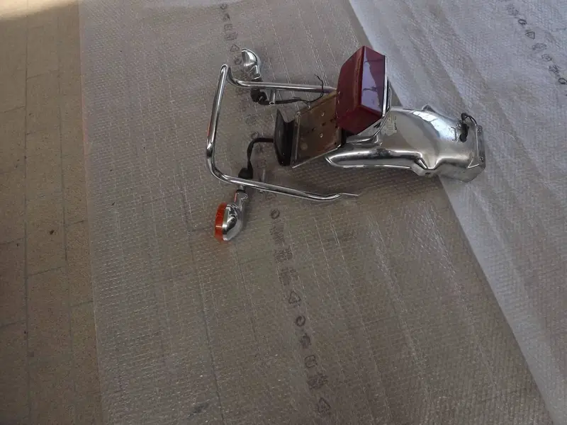 Parafango ,fanale,maniglione,frecce.cx500 24MX