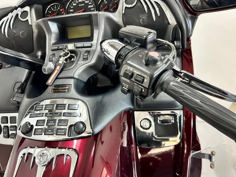 Honda GL 1800 Gold Wing (2012 - 17) (4)