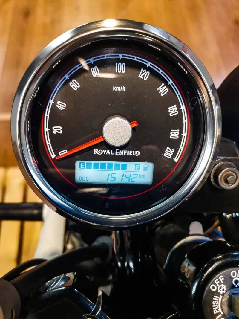 Royal Enfield Interceptor 650 (2021 - 26) (6)