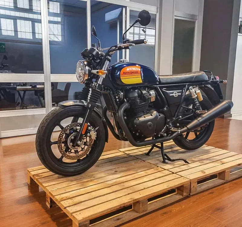 Royal Enfield Interceptor 650 (2021 - 26) (5)