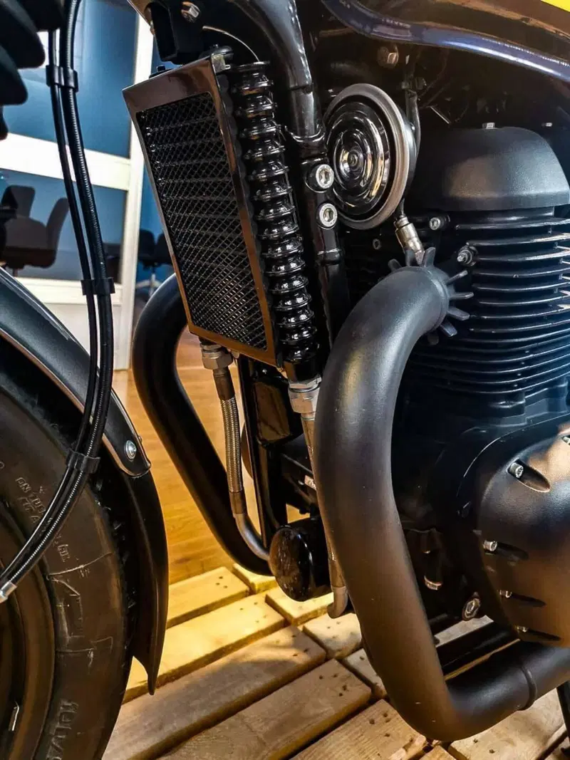 Royal Enfield Interceptor 650 (2021 - 26) (9)